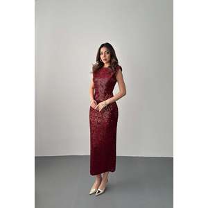 Robe de soirée de bal bordeaux en gros avec sequins, manches courtes superposées, coupe Empire et accents de perles pour bal de promo - Product Image 4