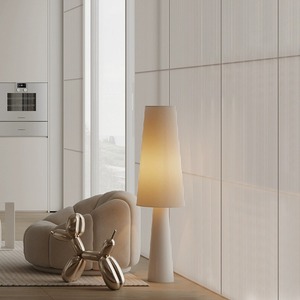 Lámpara de Pie de Diseño Italiano con Cuerpo Cromado, Estilo Wabi-Sabi para Sala de Estar y Dormitorio, Ambiente Nórdico Danés para Hoteles y Alojamientos - Product Image 3