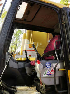 Le Japon a utilisé des excavatrices d'occasion sur chenilles Komatsu pc210 de 21 tonnes à prix bon marché, de bonne qualité, des excavatrices d'occasion komatsu pc210 - Product Image 2