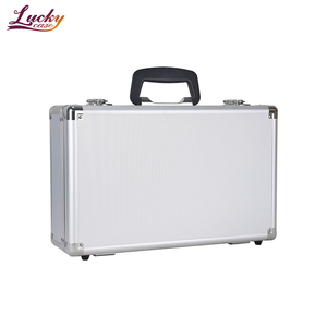 Estuche de Herramientas de Aluminio Plateado, Caja de Herramientas de Aluminio con Logotipo Personalizado Serigrafiado, Maletín de Aluminio Portátil con Espuma Precortada - Product Image 2