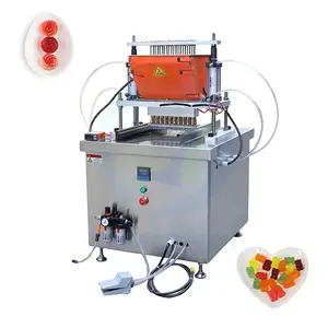 Automatische kleine Gummibärchen Soft Rock Sugar Candy Füll form Make Pouring Making Machine Depositor zum Verkauf