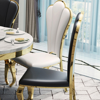 Chaise de mariage de luxe en acier inoxydable doré, dossier en cuir blanc à pétales, pour événements, location, banquets d'hôtel modernes
