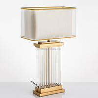 Lampe de table en cristal à rayures dorées et blanches de style moderne du milieu du siècle avec ampoule LED