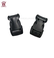 Boucles de Serrage Latérales en Plastique Noir de 20 mm pour Casques et Sacs à Dos de Camping - Accessoires de Grossiste