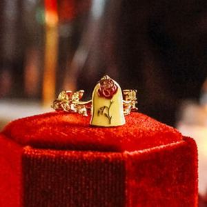 Anillo de Compromiso de Lujo con Incrustaciones de Circonita Cúbica Corte Marquesa para Mujer, Chapado en Oro, Anillo de Moda con Diseño de Protagonista de Animación - Product Image 6