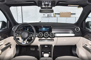 Mercedes-Benz EQB 260 <span class=keywords><strong>2022</strong></span>, SUV compact 100% électrique, 5 portes, 5 places, interface de charge rapide avec chauffage à basse température, voiture d'<span class=keywords><strong>occasion</strong></span> - Product Image 4