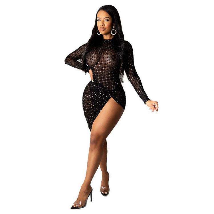 Vestido transparente de manga larga con cuello de tortuga para