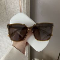 Nouvelles Lunettes de Soleil Rétro à Grande Monture Rectangulaire pour Hommes, Tendance Mode Noir, Protection Solaire de Voyage