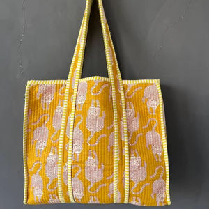 Sac fourre-tout matelassé en coton imprimé au bloc, fait main, élégant, fonctionnel, pour voyage et shopping, sac à bandoulière - Product Image 1