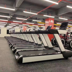 Tapis de course commercial multifonctionnel MND-K7B avec écran LCD et boutons – Équipement de fitness professionnel - Product Image 4