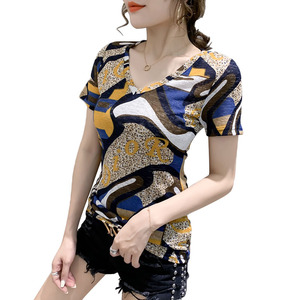 <span class=keywords><strong>Ropa</strong></span> de Verano, Nueva Moda, Camiseta Estampada de Manga Corta con Cuello en V, Top Femenino Ajustado y Delgado, Envío Directo - Product Image 5