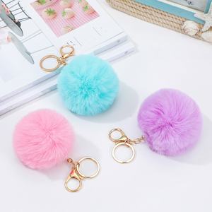 Vente en gros de <span class=keywords><strong>porte</strong></span>-clés <span class=keywords><strong>licorne</strong></span> mignon et moelleux avec <span class=keywords><strong>pompon</strong></span>, <span class=keywords><strong>porte</strong></span>-clés pour voiture, <span class=keywords><strong>porte</strong></span>-clés pour femmes en peluche, <span class=keywords><strong>porte</strong></span>-clés <span class=keywords><strong>pompon</strong></span> en fausse fourrure <span class=keywords><strong>licorne</strong></span> - Product Image 2