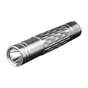 Senter LED Mini Titanium 1000 lumen, Senter berkemah saku dapat diisi ulang