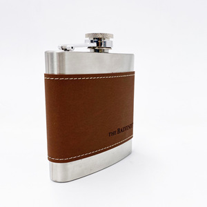 Bán buôn kim loại 6oz <span class=keywords><strong>Flask</strong></span> da tùy chỉnh thép không gỉ ngoài trời Whiskey rượu rượu Hip <span class=keywords><strong>Flask</strong></span> cho Đức Carlton lúm đồng tiền - Product Image 5