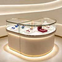 Présentoir à bijoux et vitrine avec éclairage LED - Présentoir de vente au détail durable et écologique pour les bijouteries