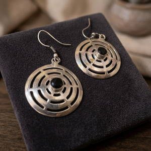 Pendientes Colgantes Tribales de Plata con Circonita Negra para Mujer, Alta Calidad, Mejor Precio, Piedra Preciosa India, Piedra de Nacimiento, para Fiestas y Eventos, Venta al por Mayor - Product Image 3