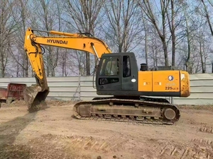 Excelente Estado de Funcionamiento, Equipo de Construcción de 25 Toneladas, Excavadora Usada Hyundai225LC-7 Hyundai 225LC-9S - Product Image 3