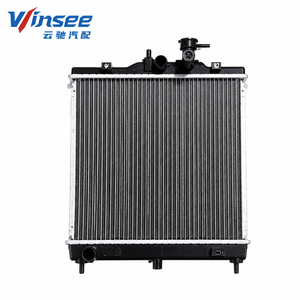 Produttore di componenti di raffreddamento di alta qualità Winsee, radiatore auto per <span class=keywords><strong>KIA</strong></span> <span class=keywords><strong>Picanto</strong></span> 2004- Mt, radiatore 25310-07000, radiatore in alluminio - Product Image 1