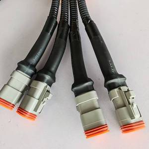 Op maat gemaakte verzinkte koperen 4-pins kabelboom PTFE/Nylon IP66 geclassificeerd voor computer, auto, motorfiets, huishoudelijke apparaten en machines - Product Image 6