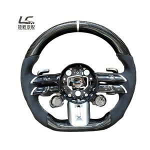 Volant en fibre de carbone fait main de luxe avec boutons OLED pour <span class=keywords><strong>Mercedes</strong></span> <span class=keywords><strong>AMG</strong></span> W213 W222 G63 C43 GLS53 GT50 A45 |   Vente en gros OEM - Product Image 1