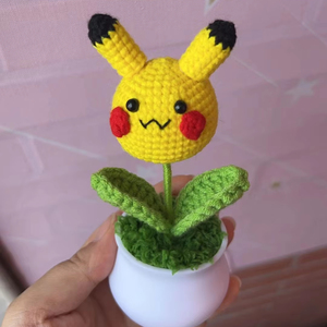 Vente en gros de plantes en pot mignonnes faites à la main en crochet, dessin animé Pikachi, pour la fête des mères, la fête des pères, décoration de table, maison, voiture - Product Image 2