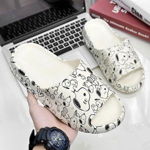 Chanclas de <span class=keywords><strong>coco</strong></span> de ocio deportivo para hombre, novedad de verano personalizable, plantilla de PVC con sensación de <span class=keywords><strong>caca</strong></span> de grafiti, estilo del sudeste asiático - Product Image 4