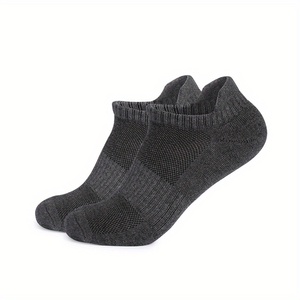 Chaussettes de sport basses unisexes en coton respirant et absorbant l'humidité, avec coussinets en tissu éponge, idéales pour la course à pied - Product Image 3