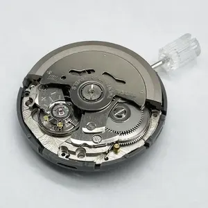 Reloj con Movimiento NH36A, Corona a las 3:00, Disco Negro/Blanco, 4R36A, Inglés/Español, Ligero, Mod 32.6mm - Product Image 2