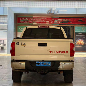 Toyota Tundra Usata in Vendita, Pickup Canadese con Guida a Sinistra, Motore 5.7V8, Cambio Automatico, Trazione Integrale, Sedili in Pelle - Product Image 5