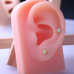 ASTM-F136 G23 Titan Zirkon Kristall Ohrstecker Vergoldet Innengewinde Labret Ring Lippen-Nasen-Piercing Modische Körper-Geschenke - Product Image 4