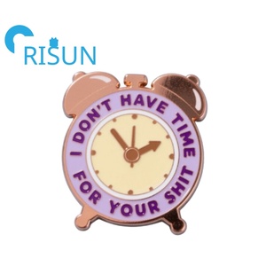 Usine métal Unique Badges doux dur émail épinglette Kawaii montre bijoux broche personnalisé dessin animé heure du coucher réveil broche Badge - Product Image 2