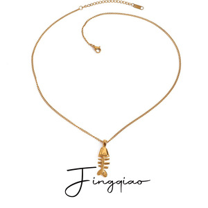   Collier pendentif en forme d'arête de poisson en acier inoxydable plaqué or 18 carats, design simple, bijoux tendance - Product Image 1