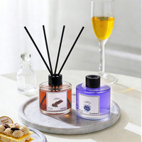 Diffuseur de parfum d'ambiance de luxe 130 ml en gros, désodorisant et purificateur d'air pour salle de bain, ensemble diffuseur à bâtonnets