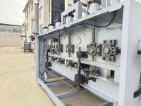 Machine de plastification automatique de feuilles avec système de déplacement latéral et de correction des bords sans interruption pour PVC/papier décoratif sur panneaux plats