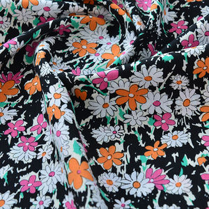 قماش قطني مطبوع بالزهور للنساء بالجملة مخصص ليبرتي تانا لون زهري - Product Image 4