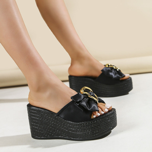 Sandales à talon compensé large pour femme, nouvelle collection 2025, à bout ouvert, avec nœud floral décoratif et semelle épaisse, style claquettes - Product Image 6