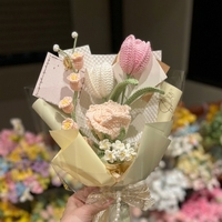 Bouquet de fleurs au crochet fait main, tulipes roses et roses en fil tricoté, fleurs artificielles, bouquet floral fait main pour cadeau de la Saint-Valentin