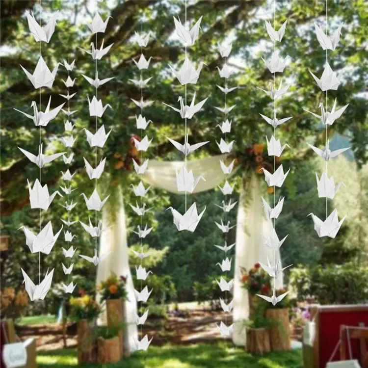 春の素朴な結婚披露宴の装飾のための白い折り紙紙クレーン花輪ブライダルシャワー折り紙鳥赤ちゃんShのためのストリーマー