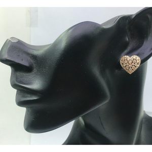 Pendientes de Diamantes en Forma de Corazón Jewelspaark, Oro Rosa de 14K, 1.83 Cttw, Corte Redondo, Color I-J, Claridad SI, Engaste de Garras, para Compromiso - Product Image 5