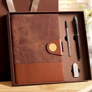 Carnet A5 en PU à couverture rigide classique avec logo personnalisé, stylo et clé USB pour le bureau, coffret cadeau classique en gros - Product Image 2