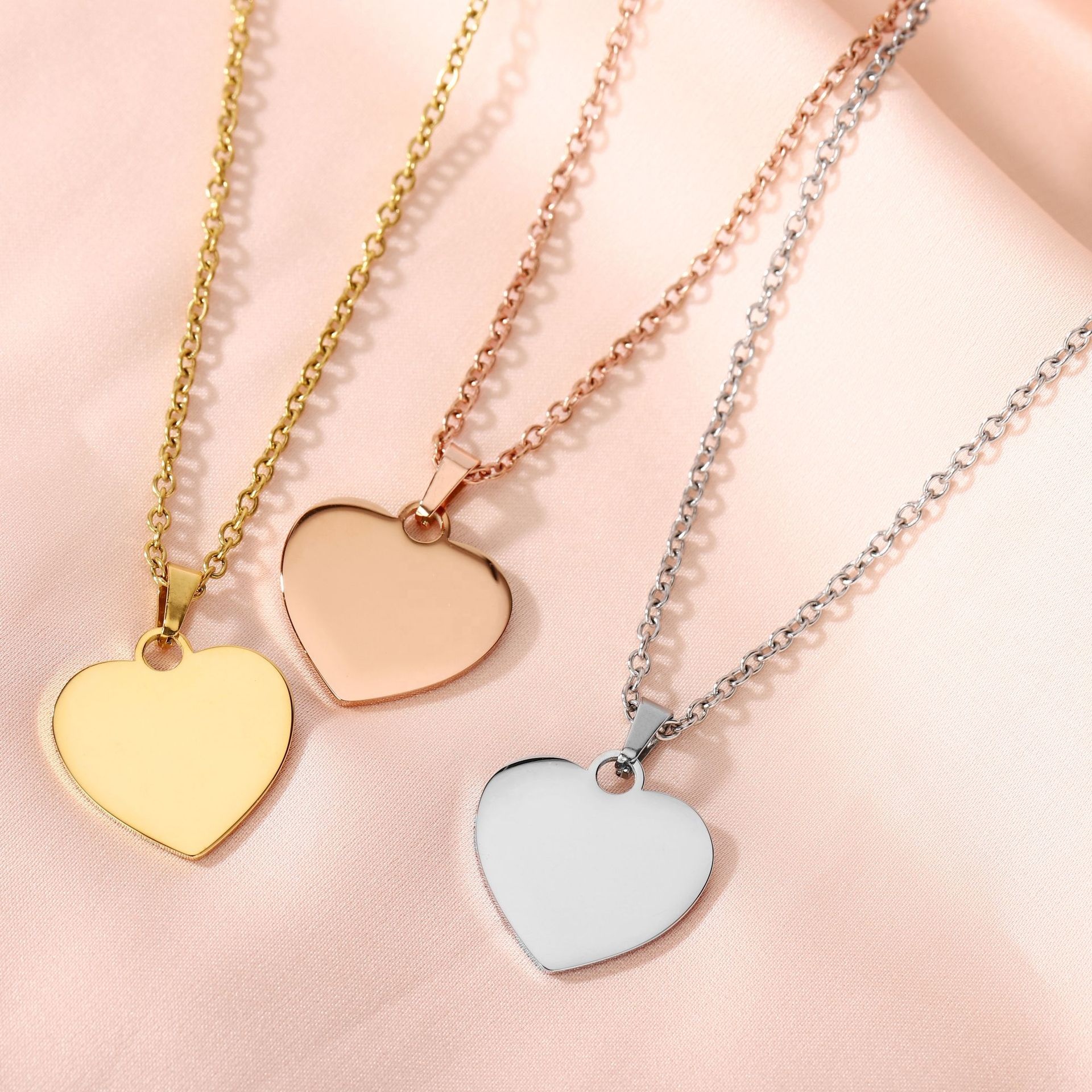 New Style Smooth Heart Pendant Necklace Stainless Steel