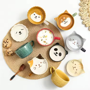 แก้วกาแฟเซรามิคลายการ์ตูนสไตล์ Ins ขนาด 401-500 มล. สำหรับงานปาร์ตี้ ของใช้ในครัวเรือน ภาชนะบนโต๊ะอาหาร ปรับแต่งสีและโลโก้ได้ ใช้กับเครื่องล้างจานได้ - Product Image 1