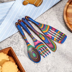 2025 nouveau ensemble de dîner en bois ensemble de spatule coloré sans danger pour les aliments <span class=keywords><strong>Mini</strong></span> ensemble de <span class=keywords><strong>cuisine</strong></span> antiadhésif en bois Camping ustensile Portable - Product Image 1