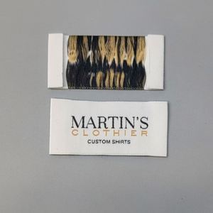 Étiquette tissée de luxe de haute qualité pour vêtements, avec logo de marque, pliée à l'extrémité, en satin recyclé et damassé, personnalisée - Product Image 3