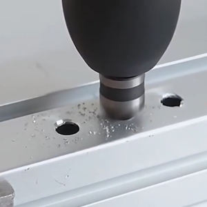 Jeu de 5 fraises à chanfreiner HSS4241 de 1/4'', 3/8'', 1/2'', 5/8'', 3/4'' à 82 degrés avec étui en aluminium - Product Image 6