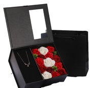 Coffrets cadeaux élégants et protecteurs avec boîte d'emballage de fleurs en ruban au design personnalisable