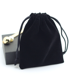 Durable and High Quality Eco Friendly Drawstring Bag Christmas Velvet Bag - Product Image 4