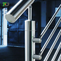 Balustrades et rampes d'escalier DF personnalisées en acier inoxydable, style européen, pour fenêtres en baie, balcons extérieurs, greniers et maisons