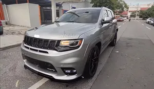 Alerón Delantero para Jeep Grand Cherokee SRT 2017-2021, Estilo Fibra de Carbono, Negro Brillante, 5 Piezas, 2020 2019 - Product Image 3