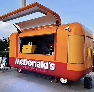 Remolque de Productos Orgánicos de Granja con Almacenamiento Refrigerado para Venta Directa de Verduras Locales en Eventos Comunitarios - Product Image 3